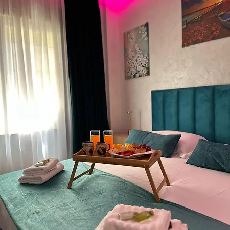 Cozy * Golem (Tirana)